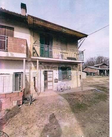 locale commerciale in vendita a Garlasco in zona San Biagio