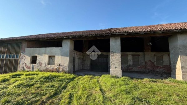 casale in vendita a Garlasco in zona San Biagio