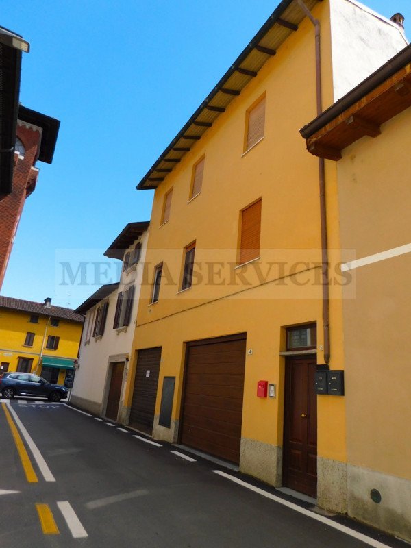 appartamento in vendita a Garlasco in zona Bozzola