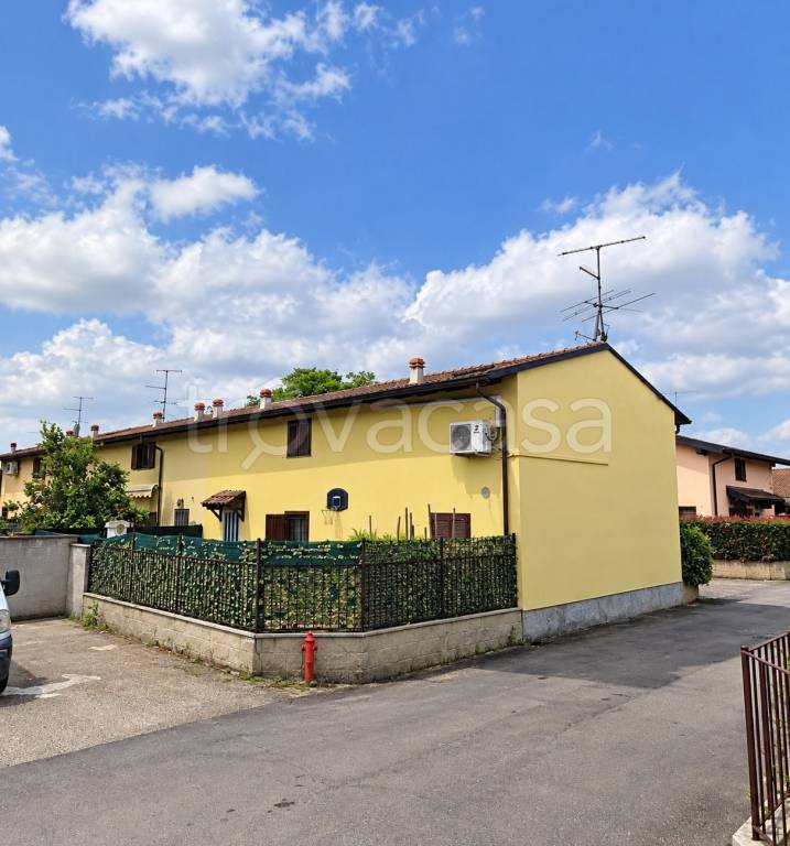 casa indipendente in vendita a Garlasco