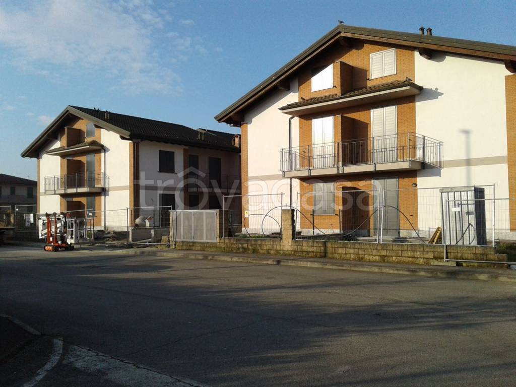 appartamento in vendita a Gerenzago