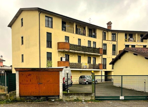appartamento in vendita a Gerenzago