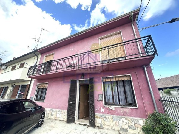 casa indipendente in vendita a Gerenzago