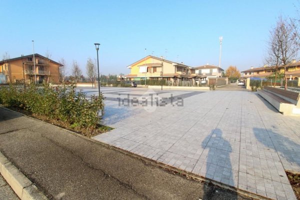 terreno edificabile in vendita a Gerenzago