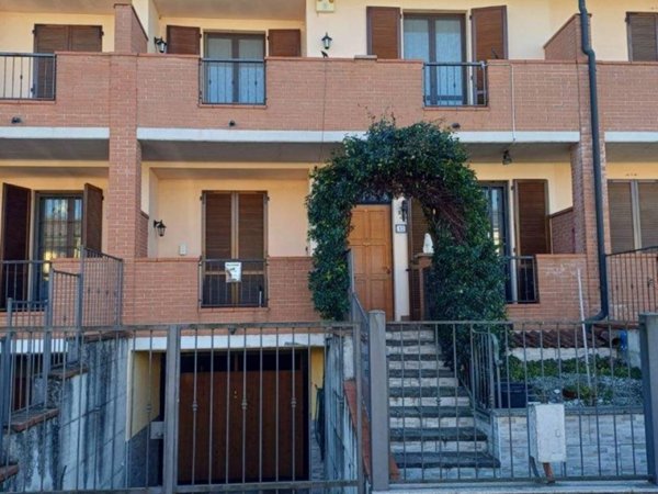 casa indipendente in vendita a Gerenzago