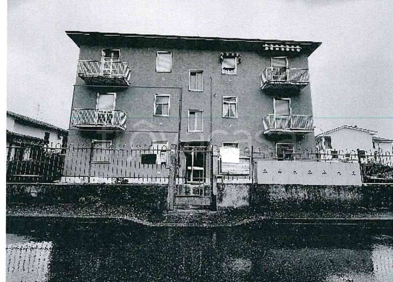 appartamento in vendita a Gerenzago