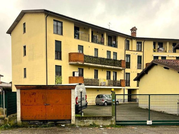 appartamento in vendita a Gerenzago
