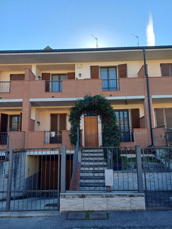 casa indipendente in vendita a Gerenzago