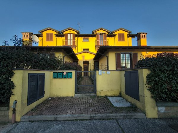 appartamento in vendita a Gerenzago