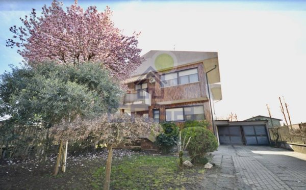 appartamento in vendita a Gerenzago