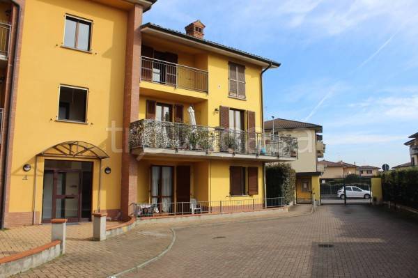 appartamento in vendita a Gerenzago