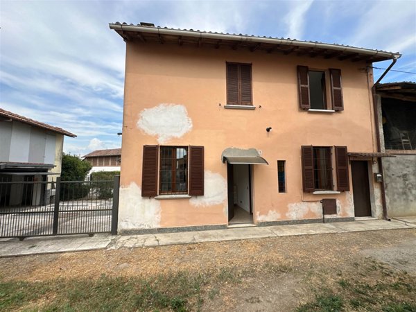 casa indipendente in vendita a Gerenzago