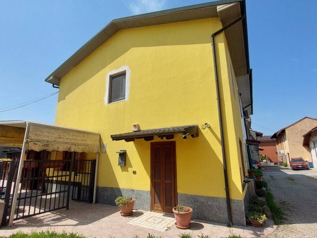 casa indipendente in vendita a Gerenzago