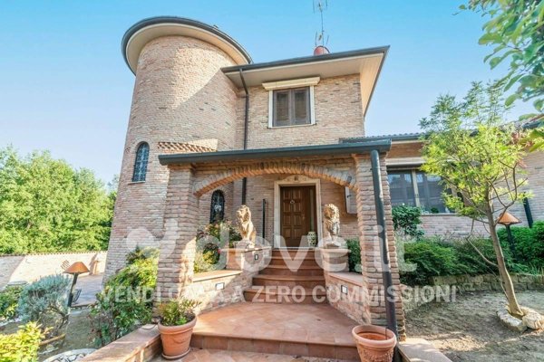 casa indipendente in vendita a Giussago