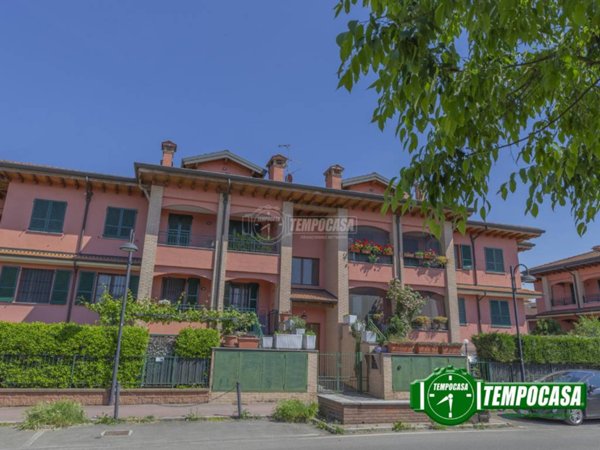 appartamento in vendita a Giussago in zona Guinzano