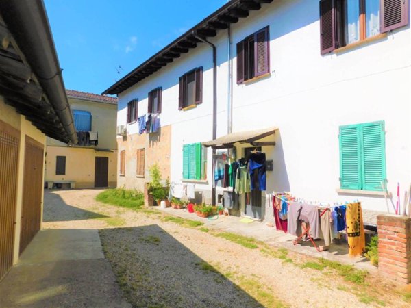 appartamento in vendita a Giussago in zona Villanova de' Beretti