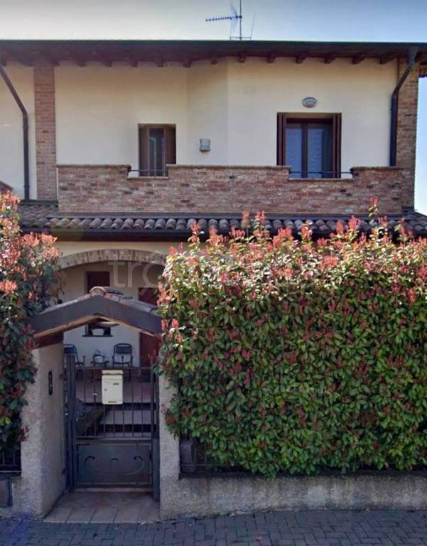 casa indipendente in vendita a Giussago
