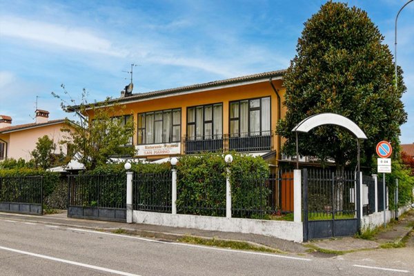 negozio in vendita a Giussago