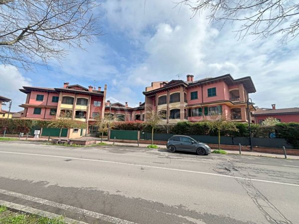 appartamento in vendita a Giussago in zona Guinzano
