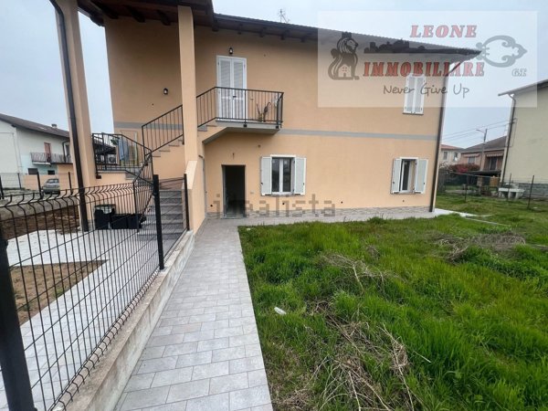 appartamento in vendita a Giussago in zona Guinzano