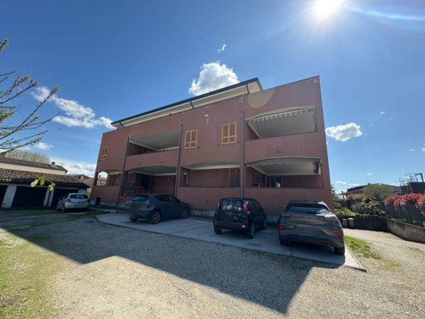 appartamento in vendita a Giussago in zona Guinzano