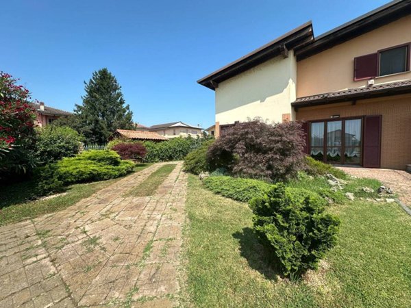casa indipendente in vendita a Giussago