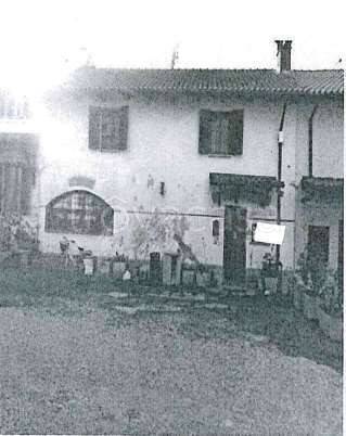 casa indipendente in vendita a Giussago in zona Nivolto