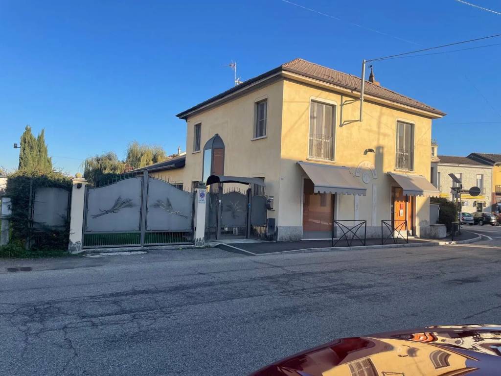 intera palazzina in vendita a Giussago