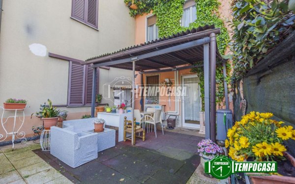 casa indipendente in vendita a Giussago in zona Novedo