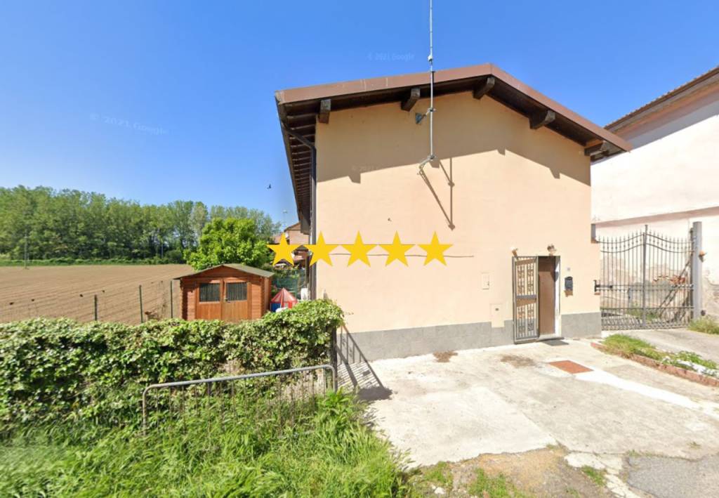 appartamento in vendita a Giussago in zona Nivolto