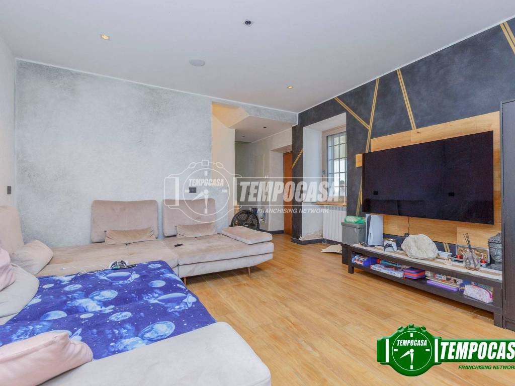 casa indipendente in vendita a Giussago in zona Turago Bordone