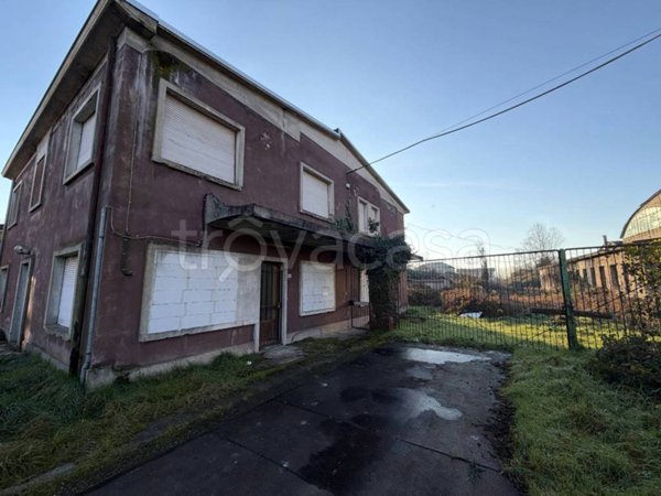 casa indipendente in vendita a Giussago