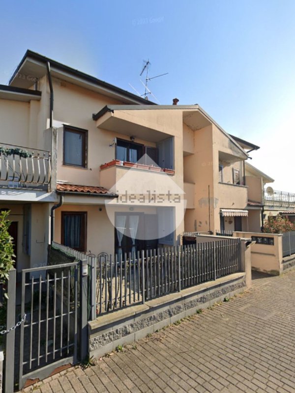 appartamento in vendita a Giussago in zona Novedo