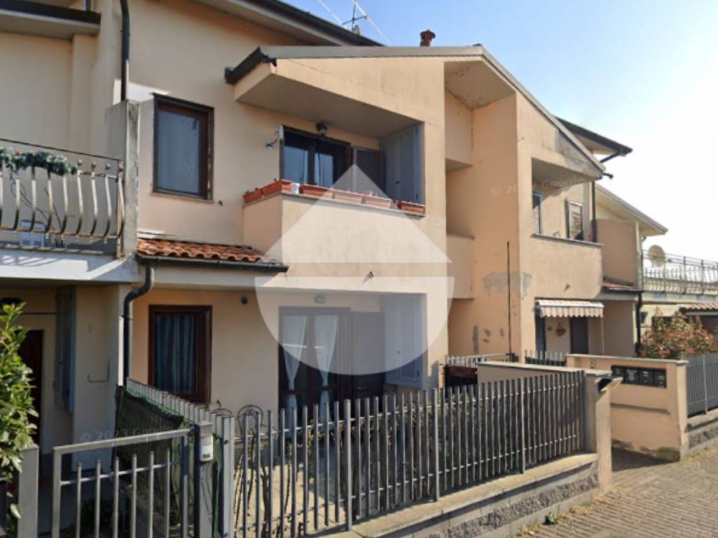 appartamento in vendita a Giussago in zona Novedo