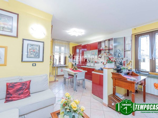 appartamento in vendita a Giussago in zona Novedo