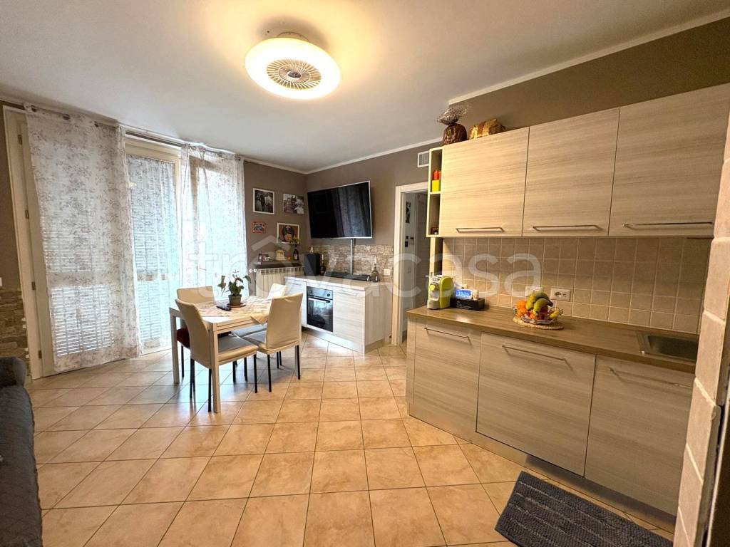 appartamento in vendita a Giussago in zona Novedo