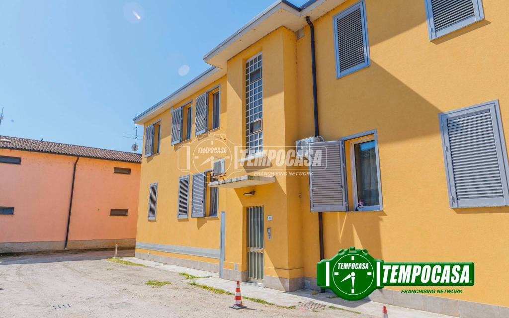appartamento in vendita a Giussago in zona Guinzano
