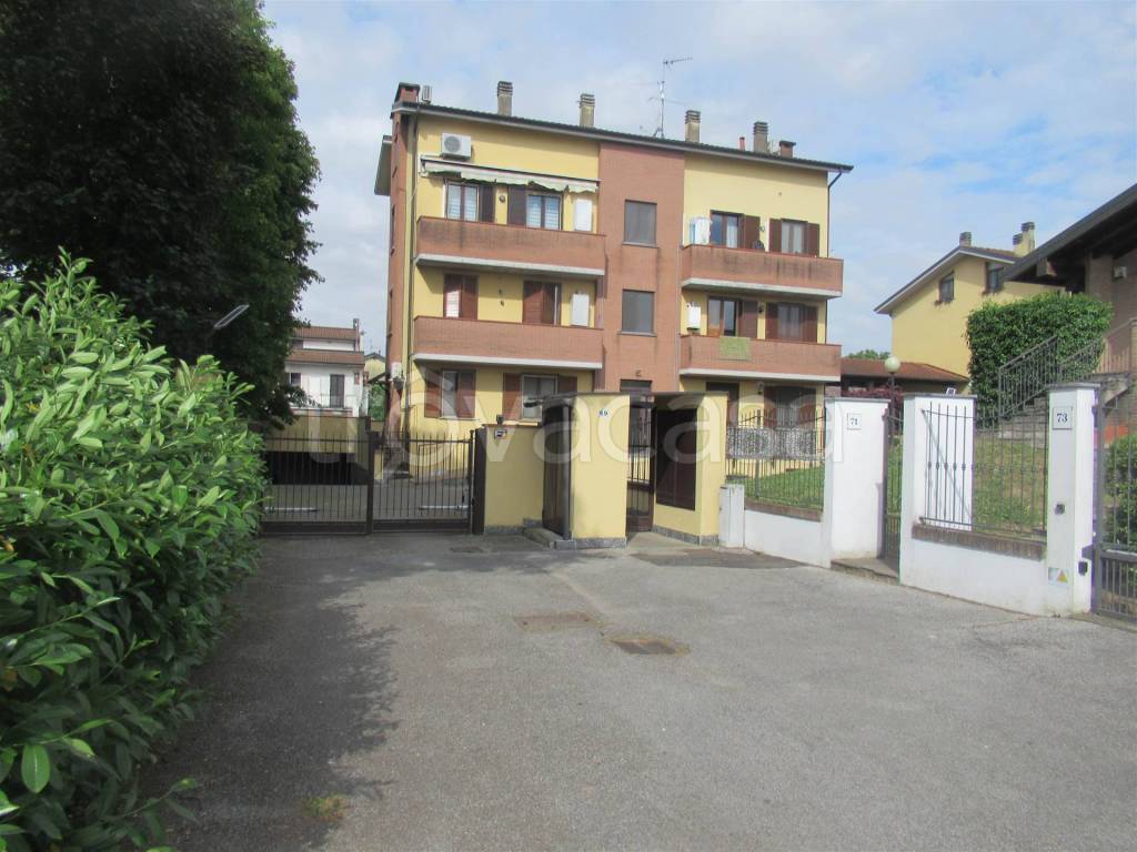 appartamento in vendita a Giussago in zona Novedo