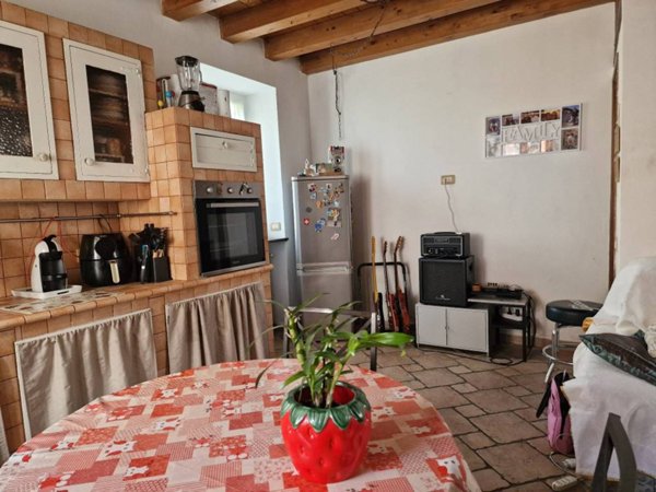 appartamento in vendita a Giussago in zona Villanova de' Beretti