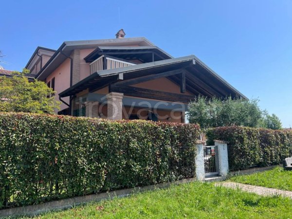 appartamento in vendita a Giussago in zona Casatico