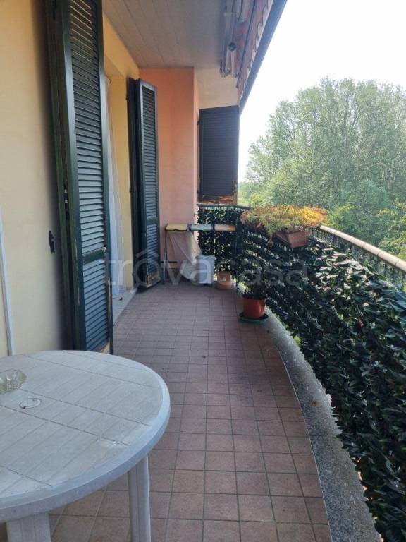 appartamento in vendita a Giussago in zona Casatico