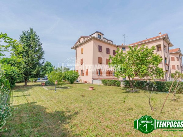 appartamento in vendita a Giussago in zona Casatico