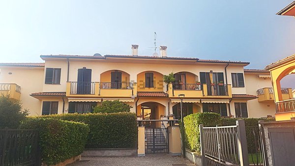 appartamento in vendita a Giussago in zona Guinzano