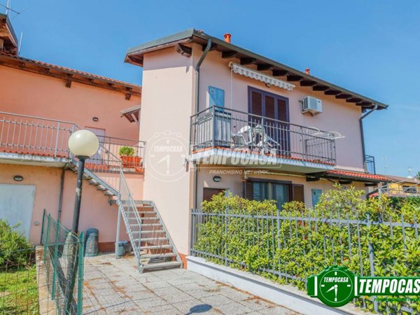 appartamento in vendita a Giussago in zona Novedo