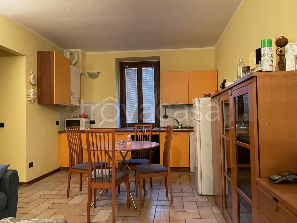 appartamento in vendita a Godiasco Salice Terme in zona Salice Terme
