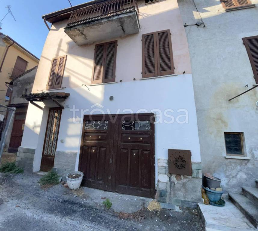 casa indipendente in vendita a Godiasco Salice Terme