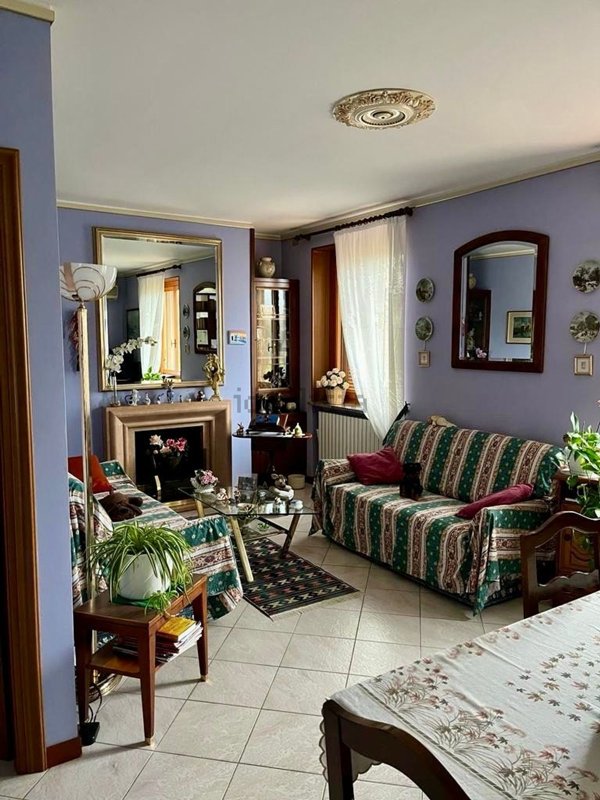 casa indipendente in vendita a Godiasco Salice Terme