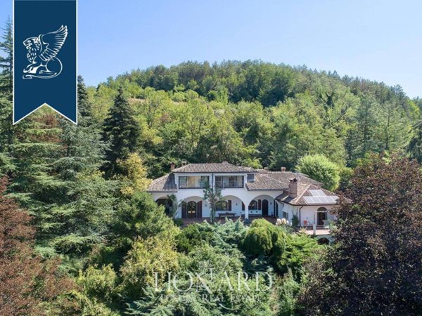 casa indipendente in vendita a Godiasco Salice Terme in zona Salice Terme