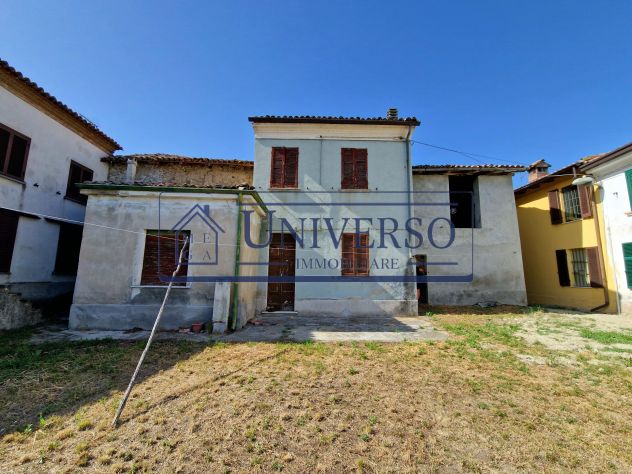 casa indipendente in vendita a Godiasco Salice Terme in zona San Giovanni