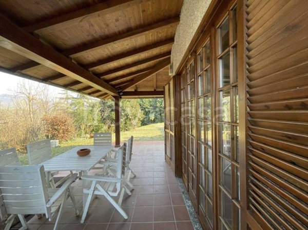 casa indipendente in vendita a Godiasco Salice Terme in zona Salice Terme